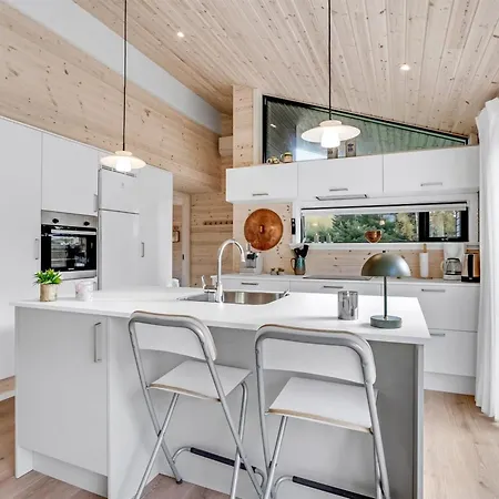 Aruna - 550m From The Sea By Interhome Bøtø By