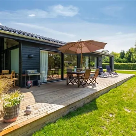 Aruna - 550m From The Sea By Interhome *